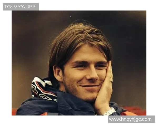 游戏中足球明星的熟悉面孔与真实赛场的精彩对比分析